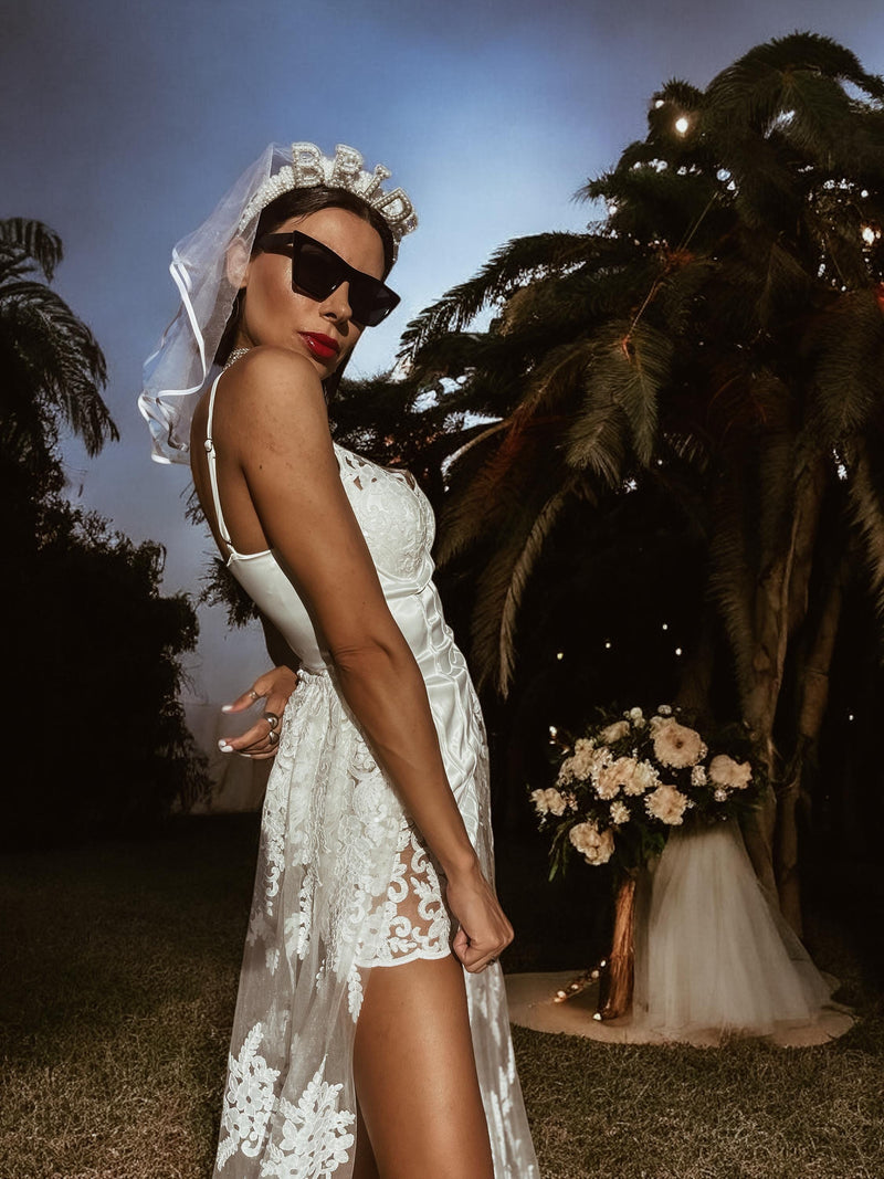 Boho Bridal Mini Wedding Party Gown With Detachable Train Bohemian Rec Gypsy Tale Boho Bridal Mini Wedding Party Gown With Detachable Train Bohemian Rec Gypsy Tale