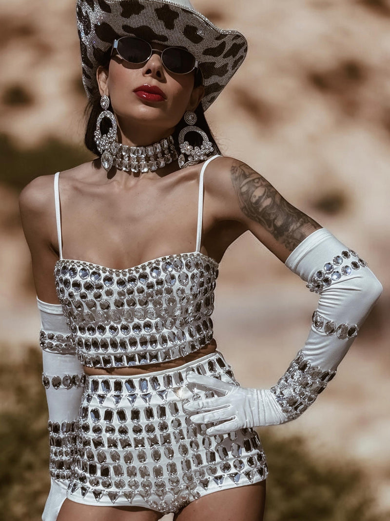 White Diamond Western Glam Festival Set, White Diva Cowgirl Costume, Festival Rave CountryGirl Outfit, Four Piece Bachelorette Party Outfit