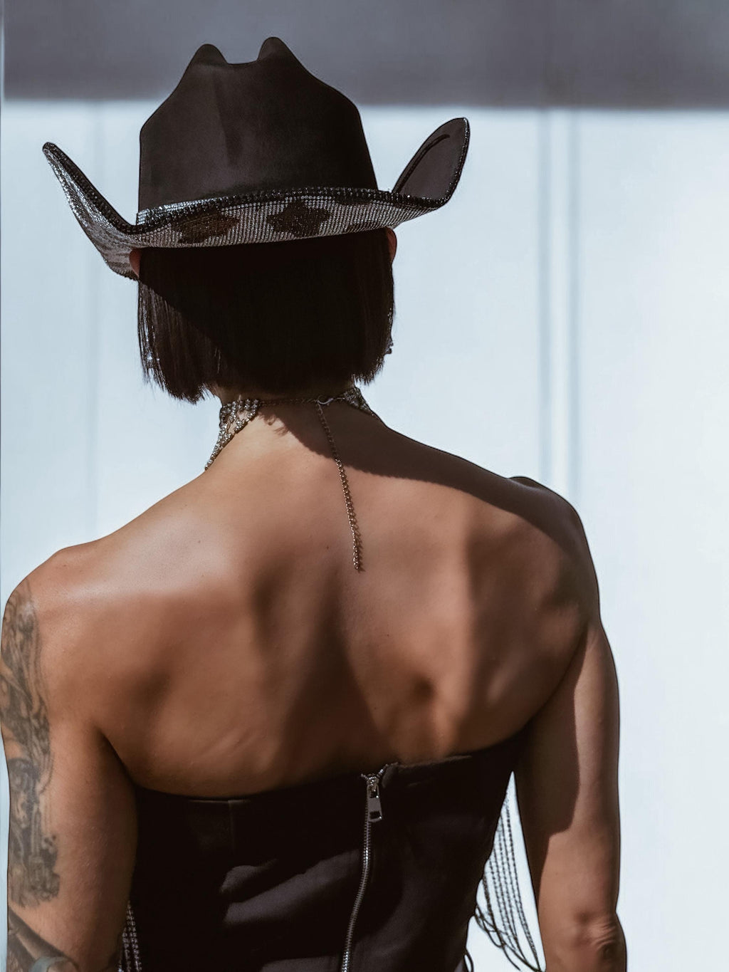 Black Rhinestone Cow Diamond Cowboy Hat, Western Glam Cowboy Hat,Diamond Embellished Festival Hat,Shiny Cowgirl Hat,Diamond Bachelorette Hat