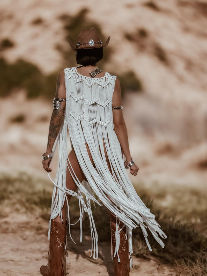 White Fringe Macrame Vest, Cowgirl Bridal Fringe Jacket, Western Fringe Vest, Country Girl Cowgirl Vest, Barn Wedding Bridal Outfit