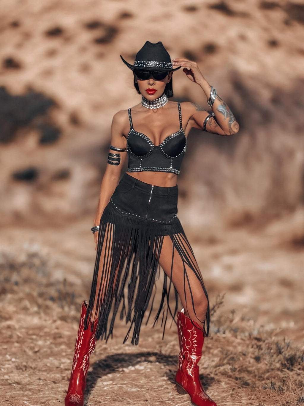 Black Faux Suede Fringe Western Shorts, Chaps Long Fringe Shorts, Festival Shorts, Country Western Cowgirl Outfit, Cowboy Fringe Shorts